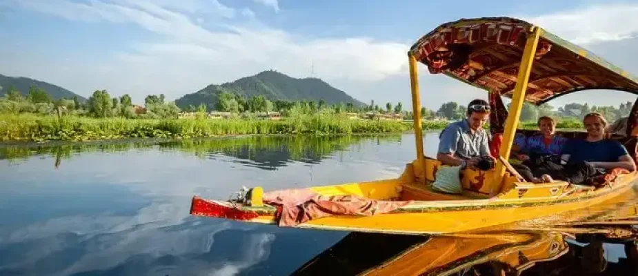 Kashmir-Dal-Lake